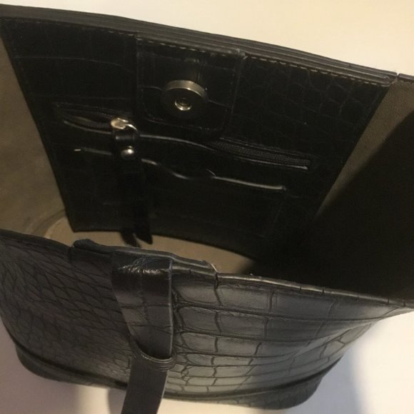 Faux Reptile Crossbody Bag - Picture 4 of 4